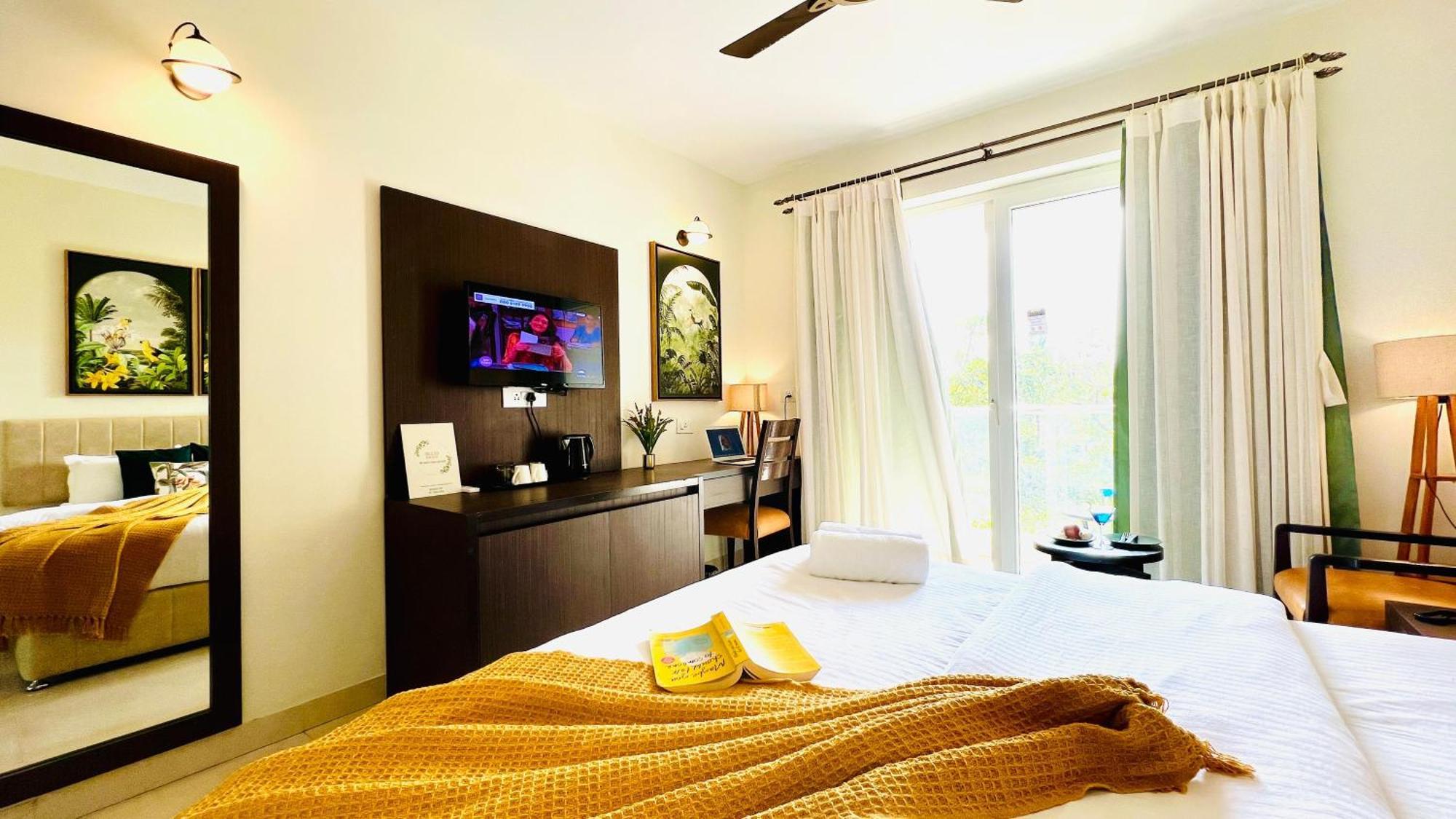 Bluo Amani Vagator - Boutique Hotel Goa Anjuna Dış mekan fotoğraf